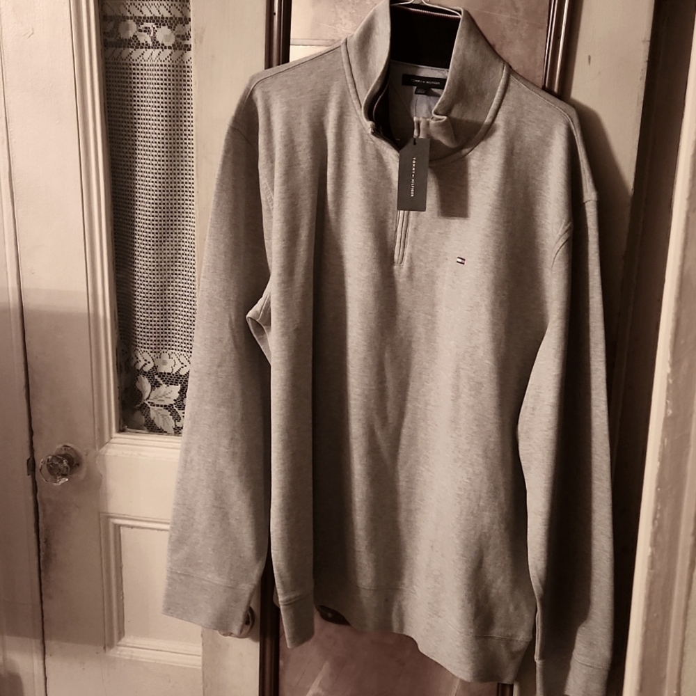 NWT Men's Tommy Hilfiger Half Zip Sweater